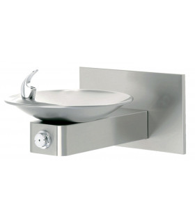 Drinking fountain with back panel