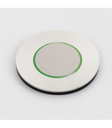 Sistema automatico di erogazione del sapone multi-alimentazione